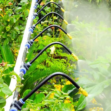 Kit de brumisateur universel réglable de 5 à 20 m (tube de 8 mm de diamètre extérieur - 5 m) pour l'irrigation de votre pelouse et jardin. Ce kit comprend un brumisateur d'eau pour jardin avec tube de