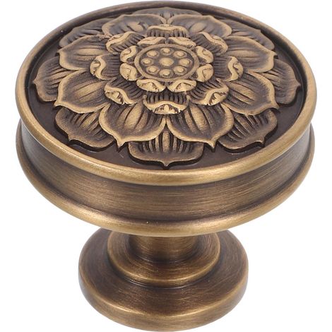 Schrankknopf aus Messing im Lotus Design runder Retro