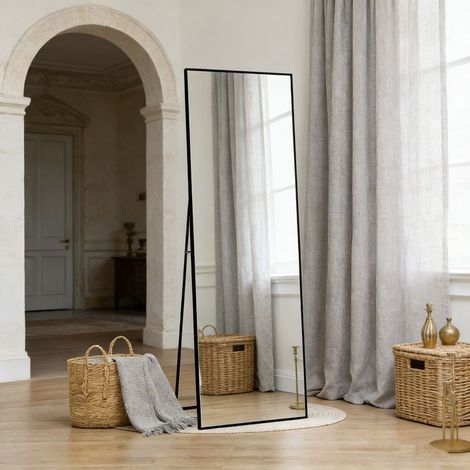 Specchio da terra POCKETPOP 164 x 54 cm – Nero, cornice in alluminio minimalista, a tutta lunghezza (1/5)