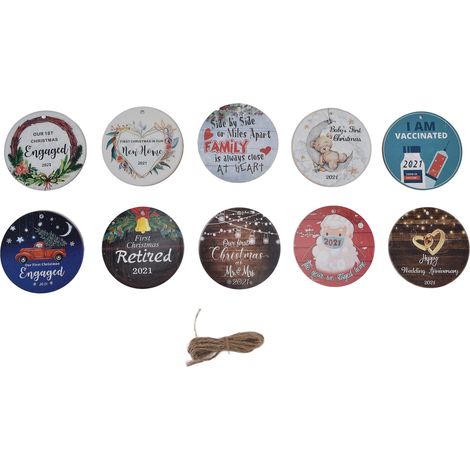 10 runde Weihnachtsanhänger aus Holz mit Schnur, festliche Designs zum Schmücken des Weihnachtsbaums und zum Verpacken von Geschenken (10er-Set) (1/5)