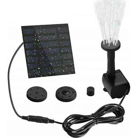 Une fontaine équipée de panneaux solaires et de quatre buses. (1/5)