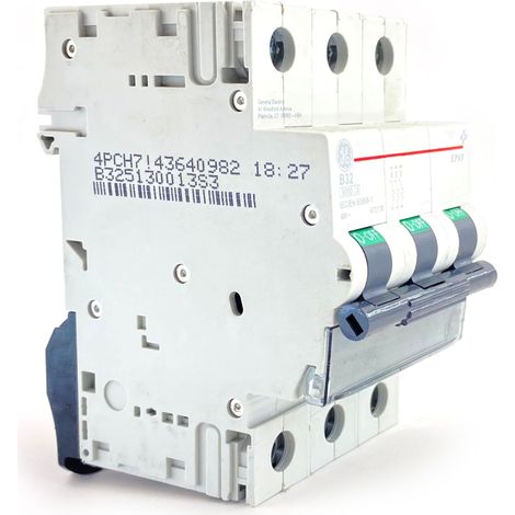 Interruttore magnetotermico 3P 3 moduli 32A  curva B Ge power