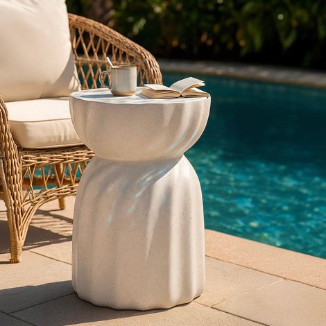Couchtisch Galava, Geeignet für Indoor/Outdoor, Runde Form, Tischplatte Weiß, 44x55x44h cm Weißer Marmor (1/5)