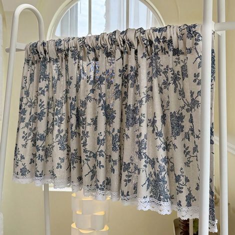 Kurzer Vorhang mit Vintage-Rosenmuster in Blau und weißer Spitzenborte, für Fenster im Landhausstil, Küche, Retro-Café-Dekoration, 140 x 100 cm (1/5)
