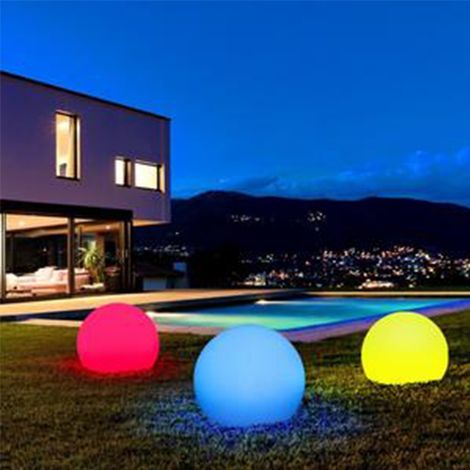 Lampada ricarica solare colorata multicolor RGB da esterno con telecomando per giardino pub ristoranti negozio vetrine