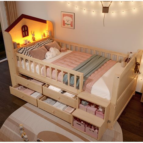 Cama infantil semialta estilo casita de madera natural 90x200 cm con barrera, 4 cajones, escalera con estantes y LED