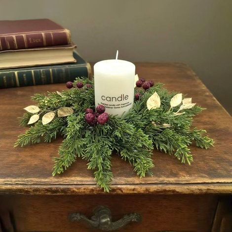 Couronne circulaire pour bougie de Noël, sapin artificiel avec baies rouges et feuilles dorées, centre de table festif, décoration de table pour repas de fête (1/4)