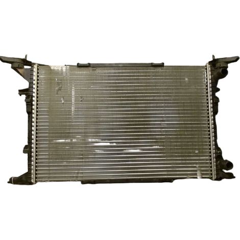 [PRODUIT D'OCCASION] Radiateur AUDI A4 ♻️ Ref Oe. 8k0121251r - Garantie à vie (1/4)