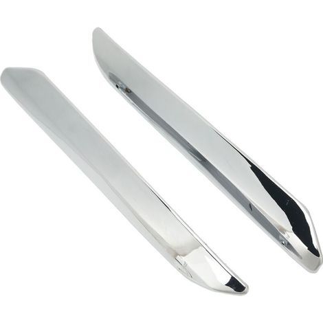 Set di due protezioni antigraffio per paraurti anteriore, una per lato, in argento cromato, adatte ai modelli Citroën C5 X7 dal 2007 al 2015. (1/5)