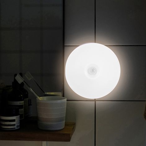 Lampe LED pour armoire, veilleuse, lampe de chevet, ultra-mince et simple avec détection de présence, fixation magnétique, chargement USB, veilleuse à intensité variable. (1/5)