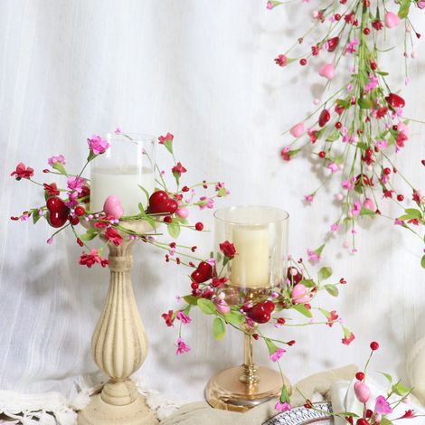 Candle Ring - Heart-Shaped Faux Berry Decorative Holder For Candles - For Dining Table Coffee Table Desk - 28 Cm - Iron - 1 Piece (1/5)