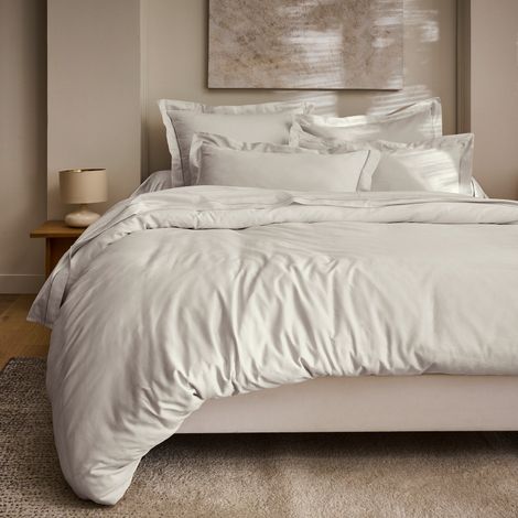Taie d'oreiller "Prestige" 100% Satin de coton Peigné 120 fils /cm² Coton Pur - Prestige Sable - Taie d'oreiller 65 x 65 cm volant plat finition bourdon