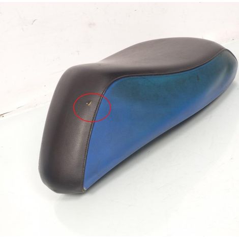 [PRODUIT D'OCCASION] Selle pilote origine pour scooter Peugeot 50 Ludix 1176152800-02 (1/3)