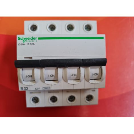 DISJONCTEUR iC60N 4P B 32A 4 Poles SCHNEIDER B32