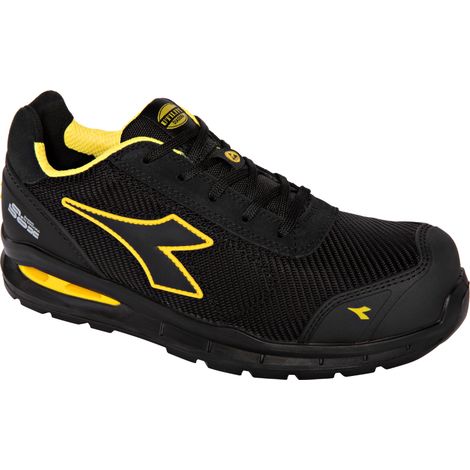 Chaussures de sécurité basses RUN A.BOX CBF LOW S3S FO SR SC ESD noires DIADORA - 182530 C0200 45 (1/5)