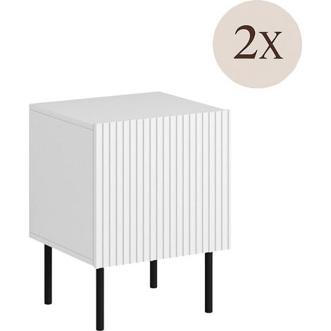 Set di 2 comodini Livraga, Comò basso con anta battente e vano interno, Finitura effetto cannettato, 45x40 h51 cm, Bianco