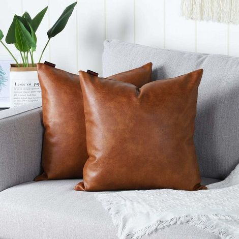 Lot de 2 Housses de Coussin en Cuir Synthétique Luxe 45x45 cm Marron - Décoration Moderne Confortable pour Canapé, Salon, Balcon, Jardin et Intérieur (1/5)