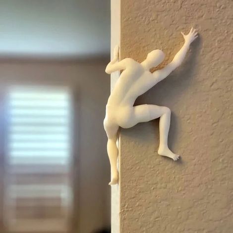 Décoration murale 3D représentant une silhouette grimpante – Décoration murale unique en forme de silhouette grimpante. Une œuvre d'art en plastique moderne et minimaliste, idéale pour la maison comme (1/5)