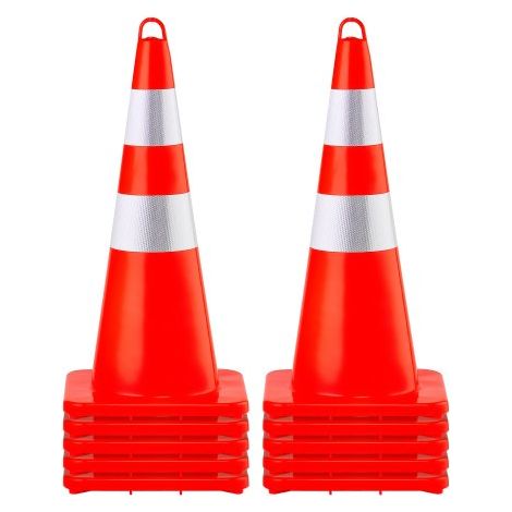 Cône Signalisation Réfléchissant 10 Pièces 69 cm, Plot de Chantier en PVC Orange, Cône de Sécurité avec 2 Colliers Réfléchissants, pour Délimitation Stationnement d’Urgence en Route Parking (1/4)