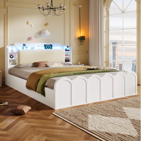 Cama canapé moderna 140x200 cm blanca en paneles de madera, con cabecero acolchado, LED, USB/Type-C y almacenaje elevable