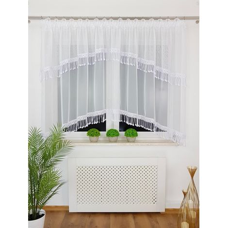 Cortina confeccionada de 300x160 cm en forma de arco, con flecos de encaje guipur, lambrequín y cinta fruncidora. (1/5)