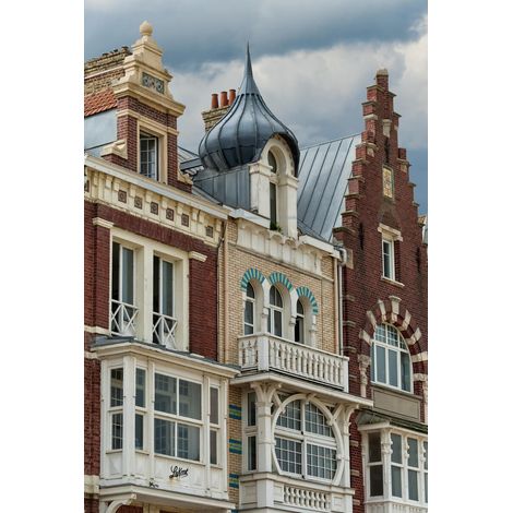 Tableau sur toile maison à Dunkerque 30x45 cm - Impression sur Toile Murale Décorative - Image imprimée en HD sur Toile - Toile sur Châssis en Bois FSC - Fabriqué en France (1/4)