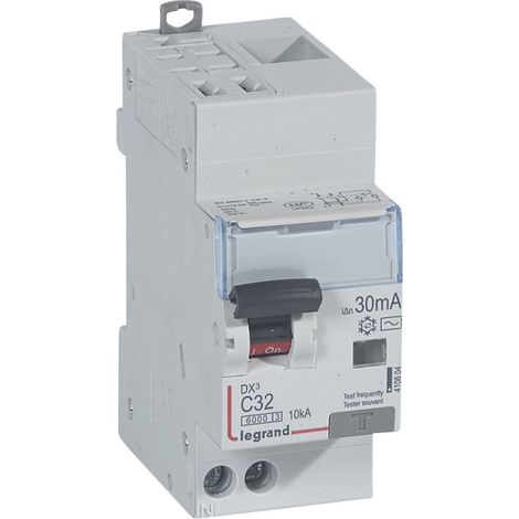 Disjoncteur différentiel monobloc DX6000 10kA arrivée haute automatique départ bas vis U+N 230V 32A typeAC 30mA (410804)