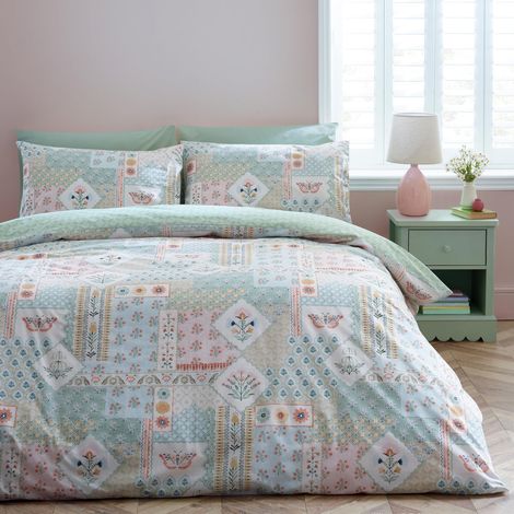 Parure de lit Double réversible avec Housse de Couette et taies d'oreiller Motif Patchwork Folk Vert (1/4)