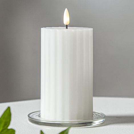 LED Wachskerze Flamme Stripe Batterie Timer weiß 15x7,5cm