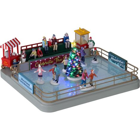 Lemax – Patin à glace extérieur avec alimentation 4.5V – Dimensions 31 x 27.9 x 14 cm – Résine – Collection Vail Village