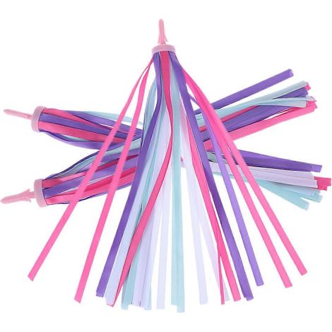 Deux paires de pompons violets sur le guidon du vélo des enfants (1/5)