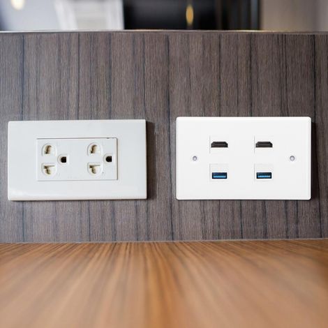 Plaque murale avec 2 ports HDMI femelles et 2 ports USB pour la maison ou l'hôtel (1/5)