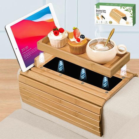 Plateau d'accoudoir de canapé en bambou avec porte-gobelet et support pour appareils électroniques, table d'accoudoir de canapé magnétique réglable trois en un (1/5)