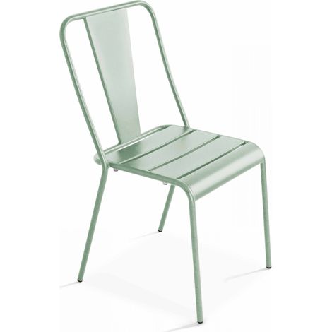 Chaise de jardin en métal vert sauge