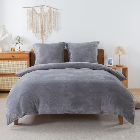 Parure de lit en polaire 240x220 cm Gris – Housse de couette en polaire pour automne hiver avec 2 taies d'oreiller de 80x80 cm, ensemble de literie chaud, doux et douillet avec fermeture (1/5)