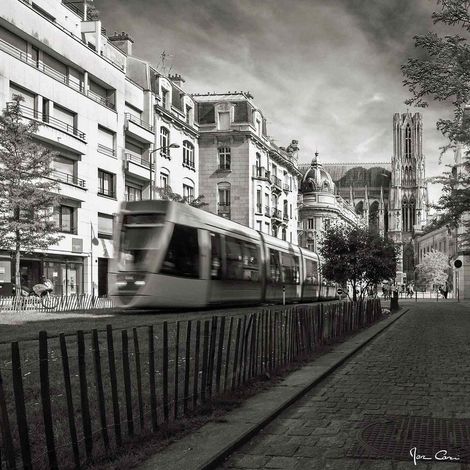Tableau sur toile tram cours Langlet de Reims 45x45 cm - Impression sur Toile Murale Décorative - Image imprimée en HD sur Toile - Toile sur Châssis en Bois FSC - Fabriqué en France (1/4)