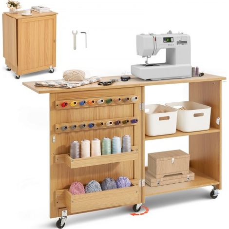 Mesa de Costura Plegable Mesa Multiusos para Máquina de Coser con Diseño Compacto, Ruedas Bloqueables, Estantes, Bandejas de Almacenamiento, Clavijas de Madera y Puertas Magnéticas, Color Madera (1/5)