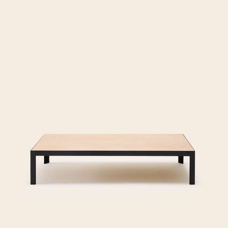 Table basse en Plateau en enduit effet béton et piètement métal noir ORELIA