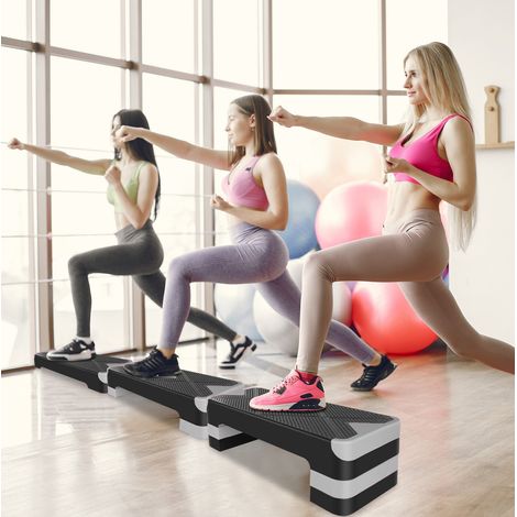 Step aerobico regolabile 3 altezze 68,58 x 27,94 cm, nero e grigio HAVRYA (1/3)