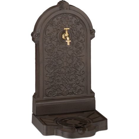 Antiker brunnen