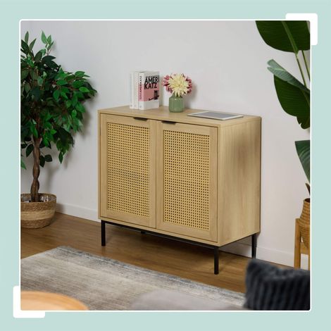 Sideboard mit 2 rattanturen 8