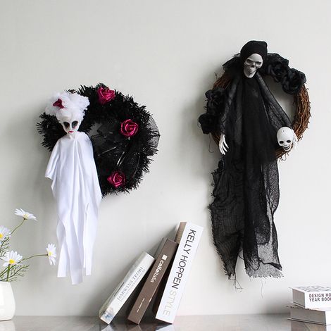 Halloween-Türgirlande mit weißem Geist für Geisterfeste, Horrorpartys und Spukhausdekorationen (1/4)