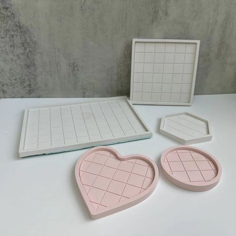 Lot de 4 moules en silicone, ensemble de sous-verres, moule de moulage en résine, plateau, moules de sous-verres en résine, plateau de moules en résine pour la côte de bricolage (1/3)