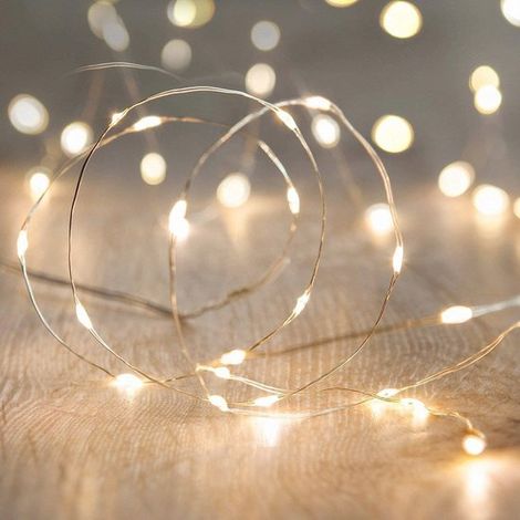 LED-Lichterkette, 3 Meter, 30 warmweiße LED-Perlen, geeignet für Garten- und Partydekorationen.
