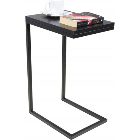 Mesa auxiliar fabricada con perfiles negros (1/4)
