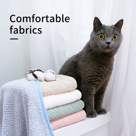 Serviette Pour Chien - Microfibre Absorbante - Pour Séchage Après Bain Ou Toilettage - Taille XL 70 x 140 cm - 1 Pièce (1/5)