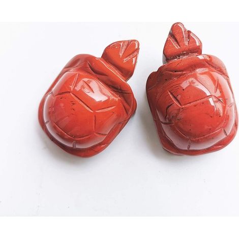 Une pierre décorative de 1,5 pouce pour la chambre, composée d'un cristal de jaspe rouge et d'une pierre aux vertus curatives, ornée d'une tortue sculptée dans la poche. (1/3)