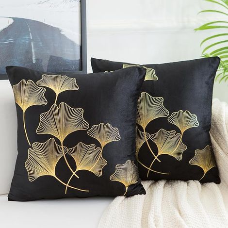 Housse de Coussin 45x45cm Flanelle Noire avec Feuilles de Ginkgo Dorées, Douce et Élégante, Lot de 2 pour Canapé et Chambre