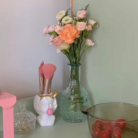 Vase de bureau en résine, porte-pinceaux de maquillage, porte-stylo décoratif, organisateur pour la chambre, fille à bulles de savon (1/4)