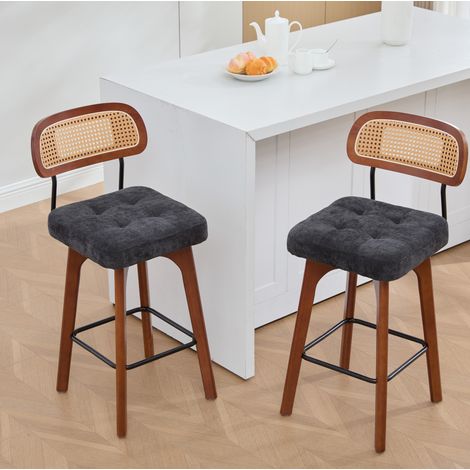 Lot de 2 tabourets de bar pivotants à 360°, avec dossier en résine tressée, assise rembourrée en tissu noir, repose-pieds en métal, hauteur d'assise 67,5 cm – CHICFURN (1/5)